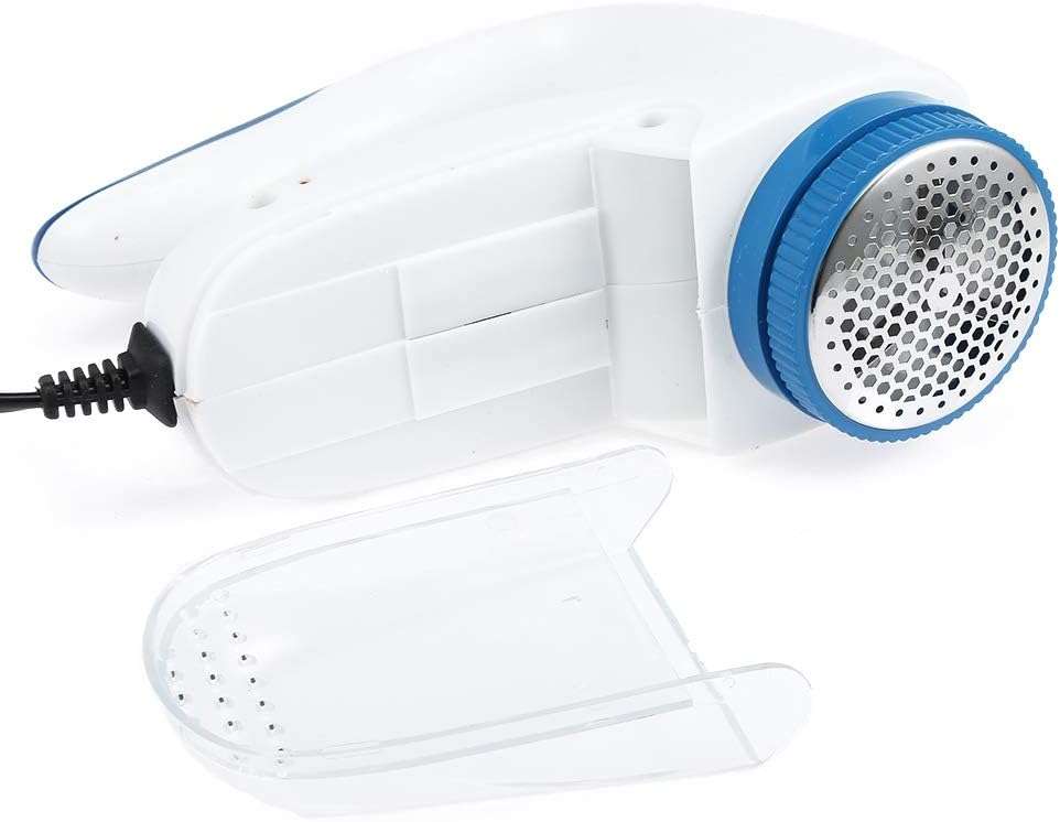 The Electric Lint Remover with 2 x Replacement Razors