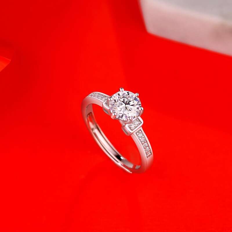 1.0Ct 6.5mm Round Brilliant Cut Adjustable Moissanite Side Stone Ring - Resizable