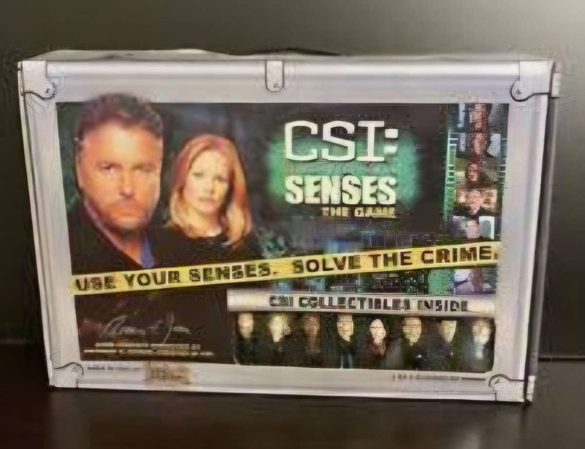 CSI Senses - collectors edition with 8 collector dolls (2006)