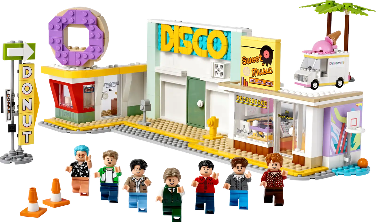 LEGO® Ideas BTS Dynamite (21339) music video set