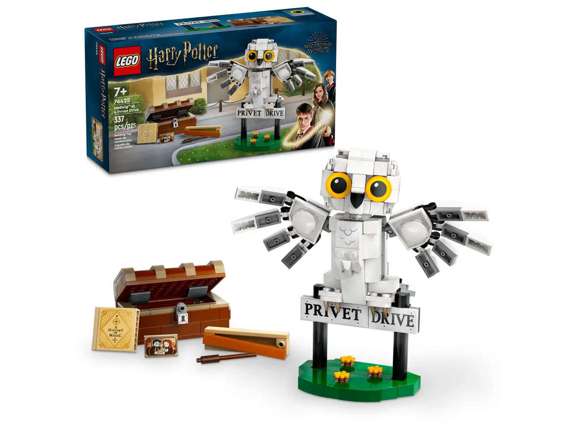 LEGO® Harry Potter Hedwig at 4 Privet Drive (76425)