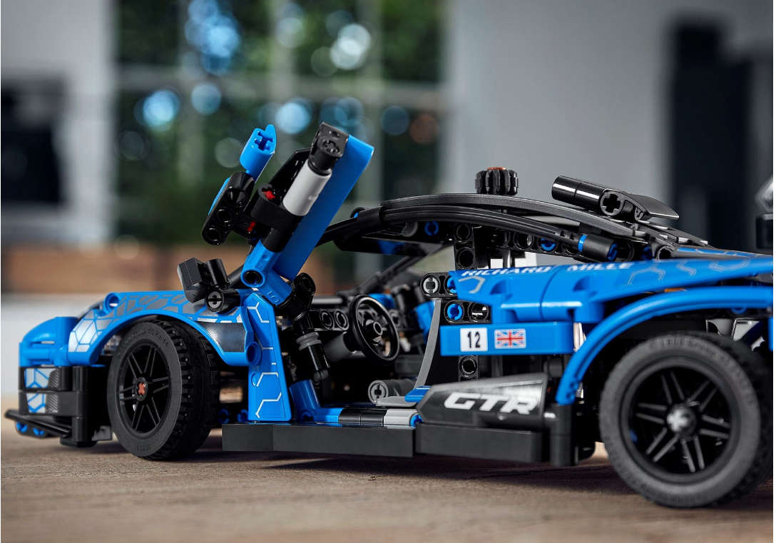 LEGO® Technic 42123 McLaren Senna GTR