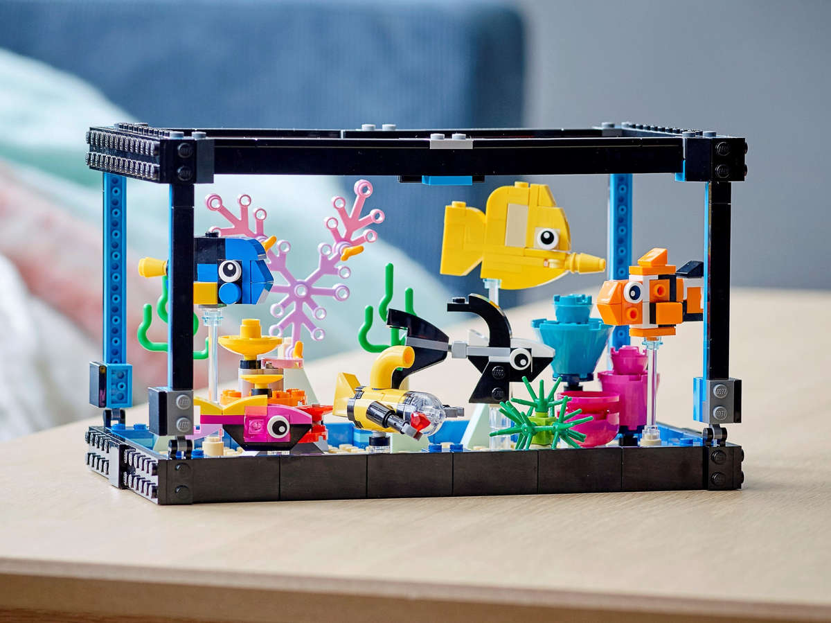 LEGO Creator 3-in-1 31122 Fish Tank