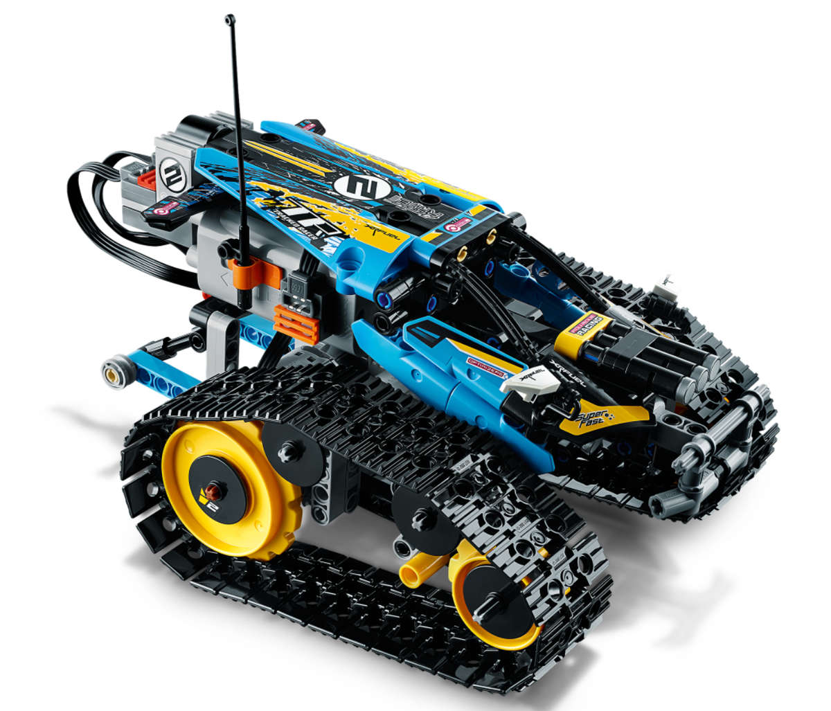 LEGO Technic 42095 Remote-Controlled Stunt Racer