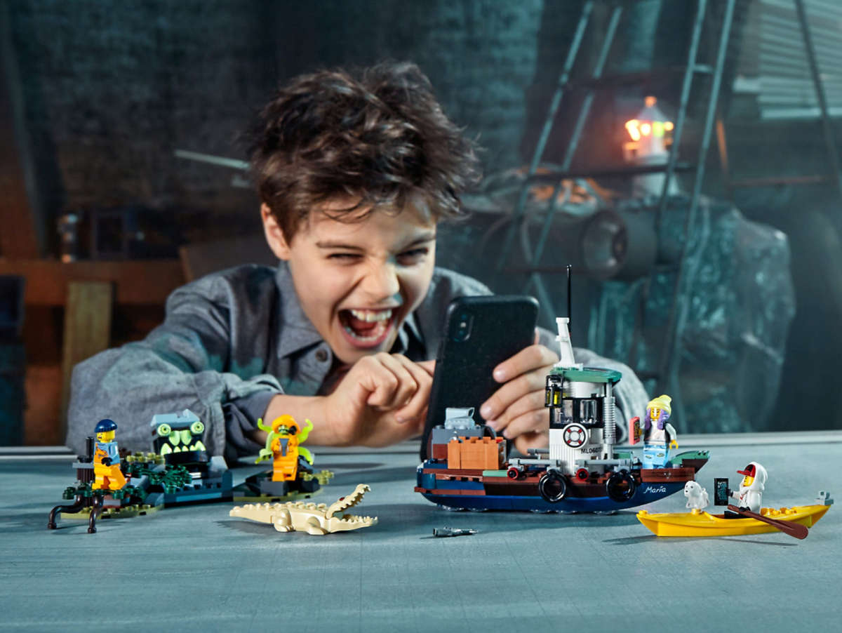 LEGO Hidden Side 70419 Wrecked Shrimp Boat