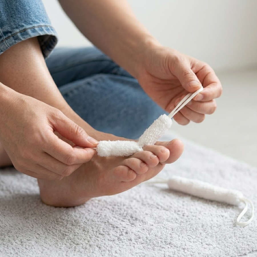 Toe Towel Duo  Pack of 2 Toe Towels with Cords - Pack of 10 (R40 Each)