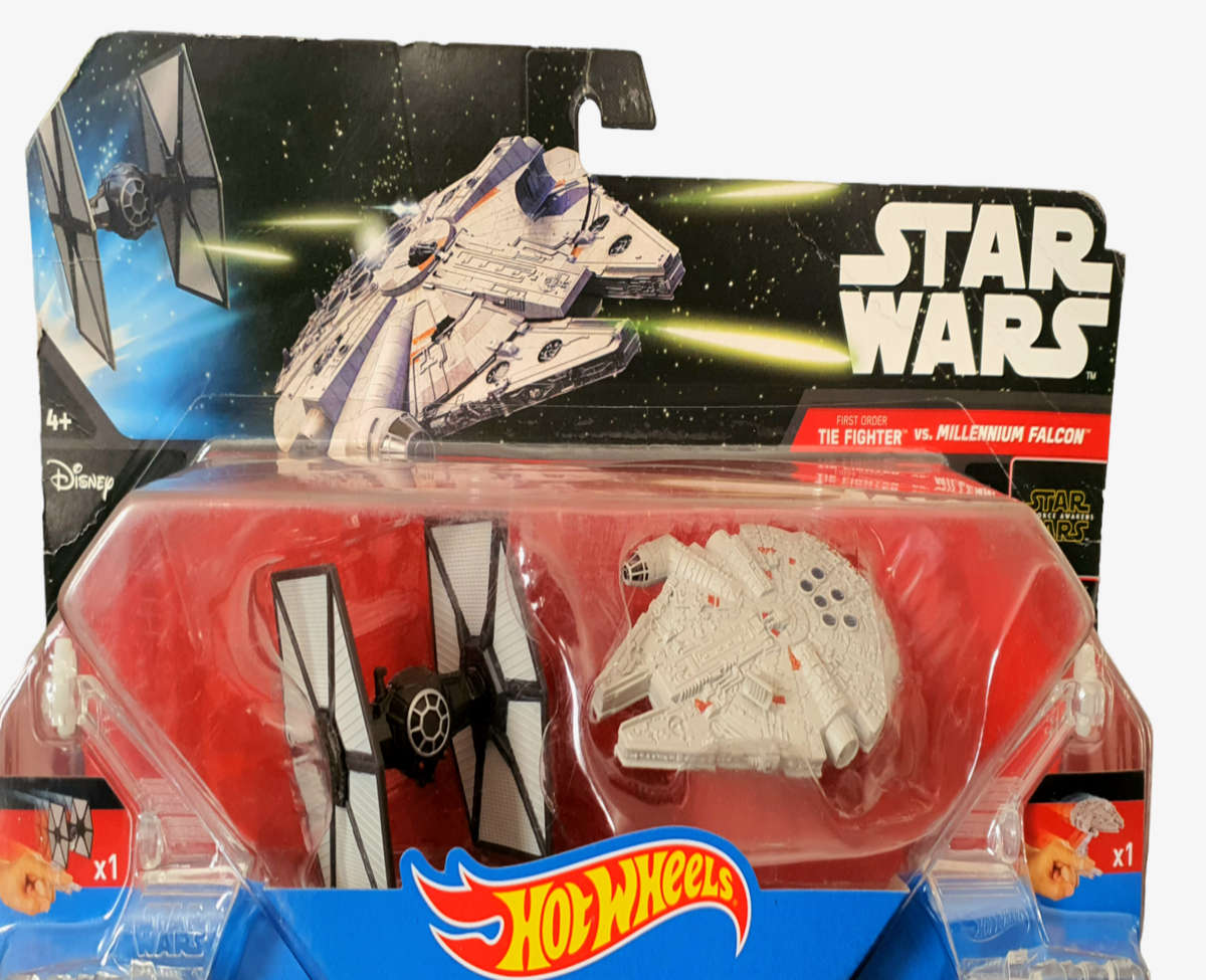 Box Damage Hot Wheels Star Wars Millennium Falcon vs Tie fighter