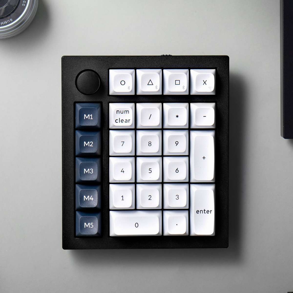Keychron Q0 Max Qmk Gateron Jupiter Banana RGB Wireless Custom Number Pad Shell White