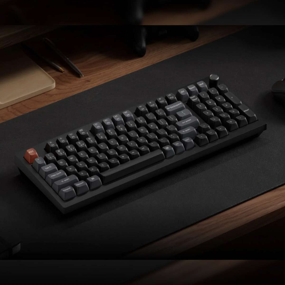 Keychron V5 Ultra 96% 8K Red Switch Hot-Swapple Silk Pom RGB Wireless Keyboard