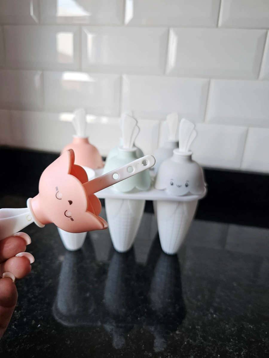 MHome Silicone Ice Cream Mold  6-Grid Reusable Popsicle Maker for Homemade Frozen Treats