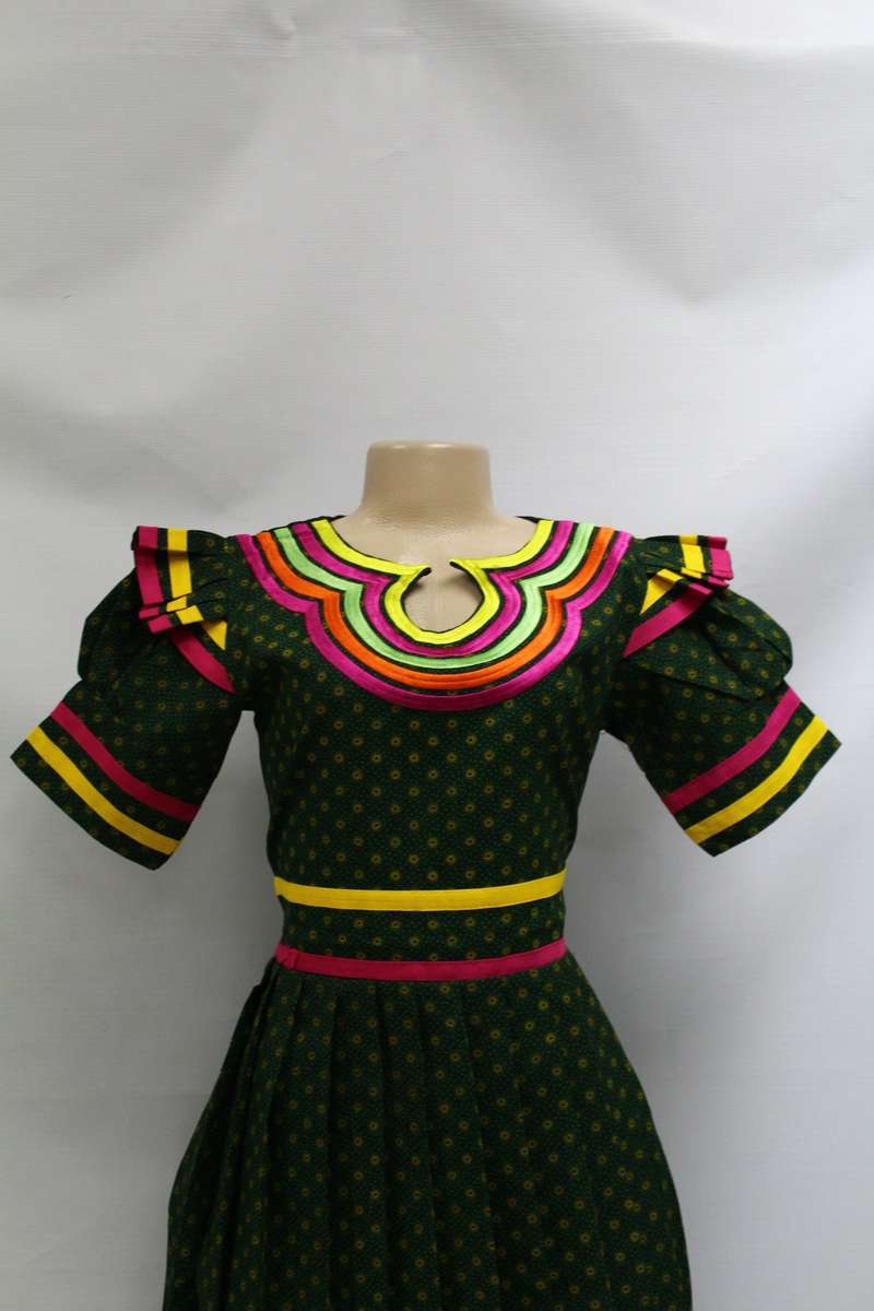 Ladies Traditional Dress And Doek - Various Options