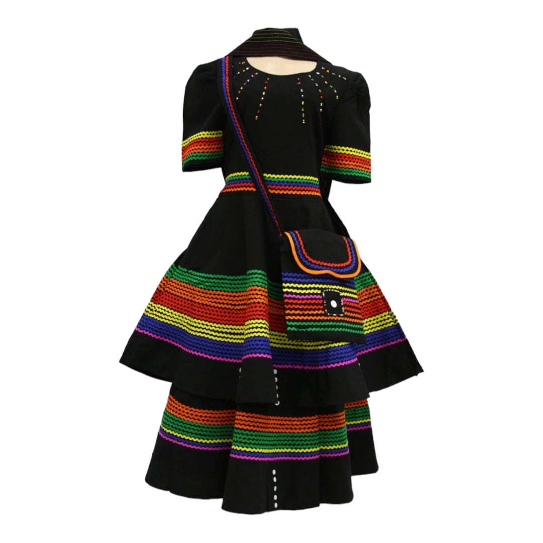 Ladies Traditional Attire 3pc~ Dress, Doek and Bag