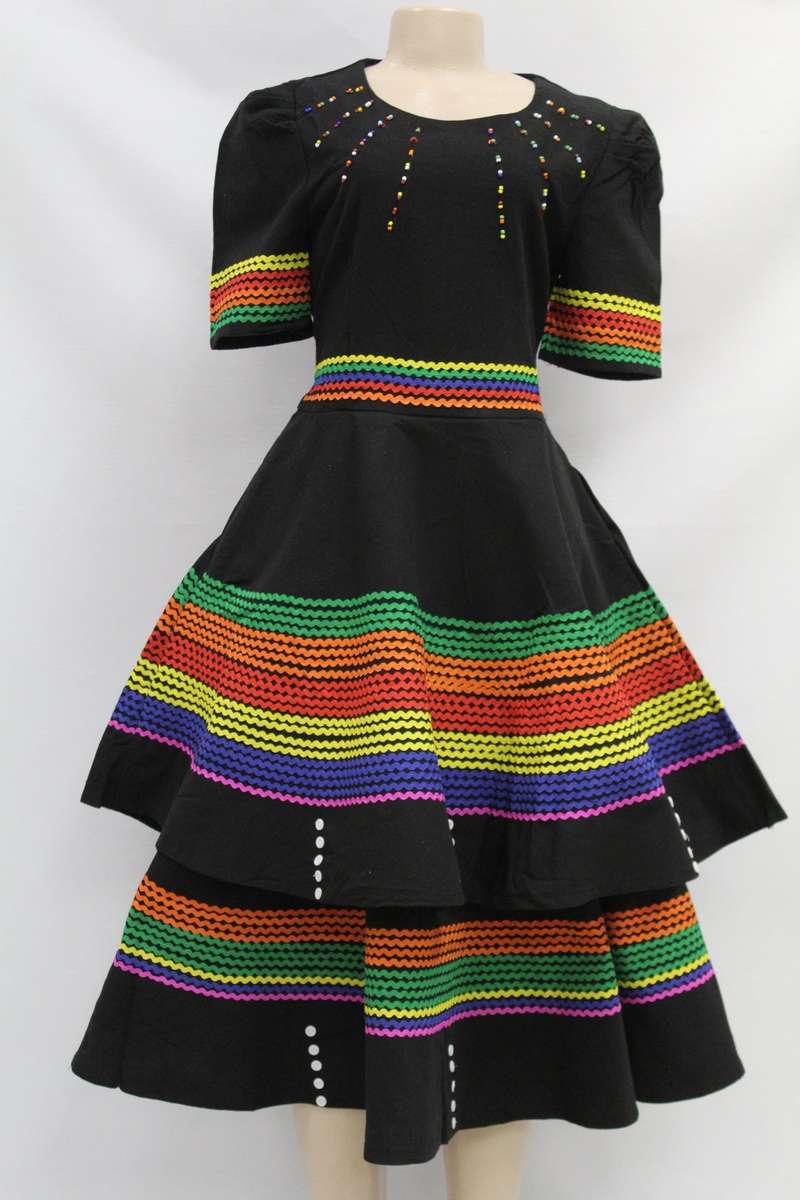 Ladies Traditional Attire 3pc~ Dress, Doek and Bag