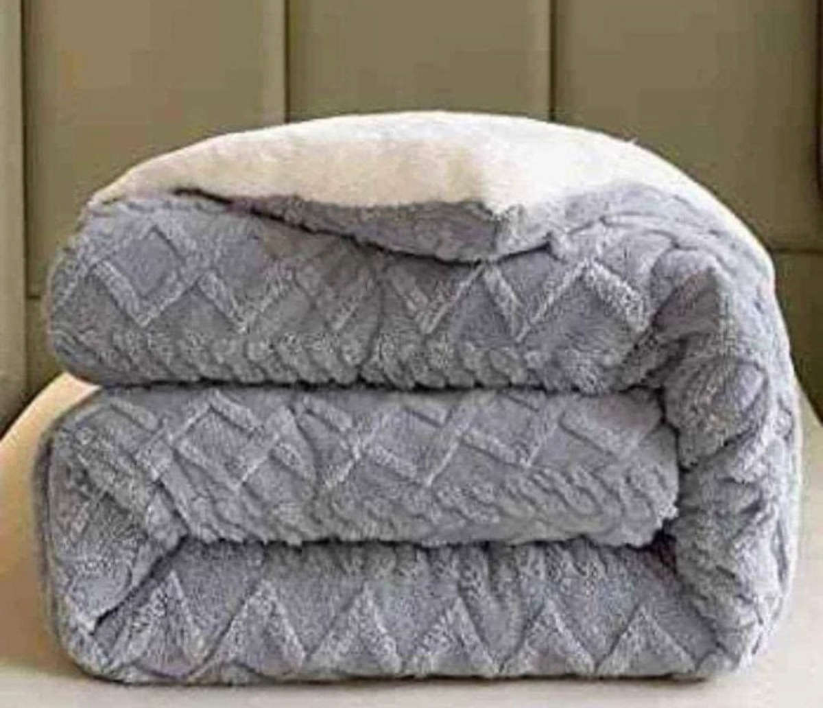 5pc Thickened Warm Double-Sided Fleece Quilt
