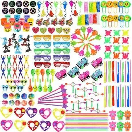 200 Piece Party Favours Bulk Toys Set