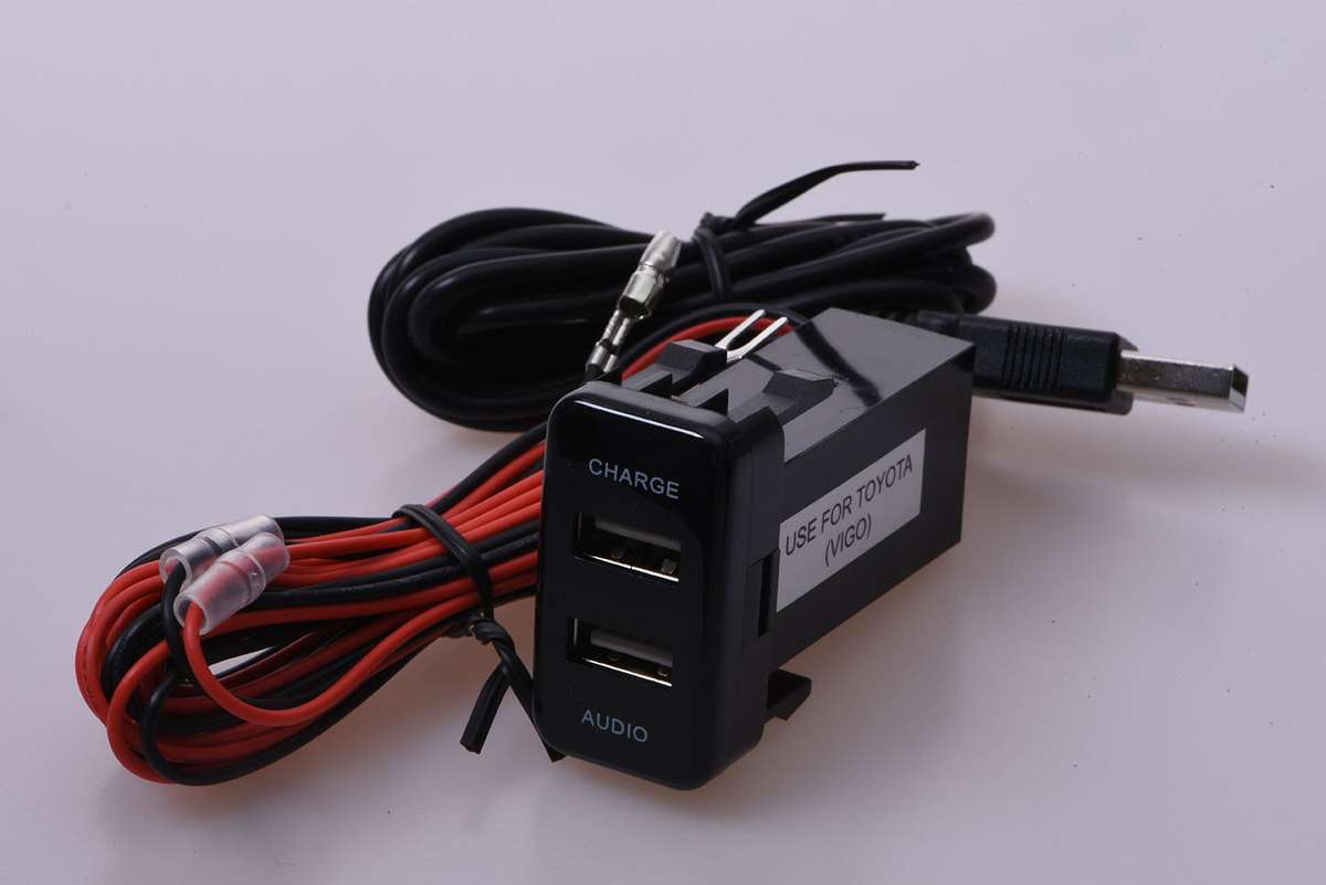 Toyota Hilux / Fortuner - Vigo shape USB AUDIO Extension