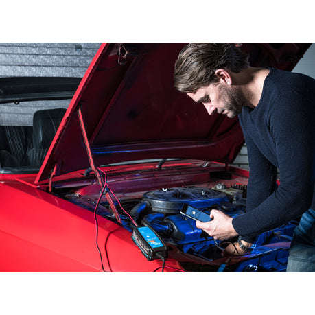 Victron Blue Smart IP65 Charger 12/15 230V CEE 7/16