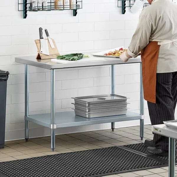 Stainless Steel Plain Top Work Bench