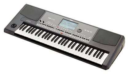 Korg PA 600