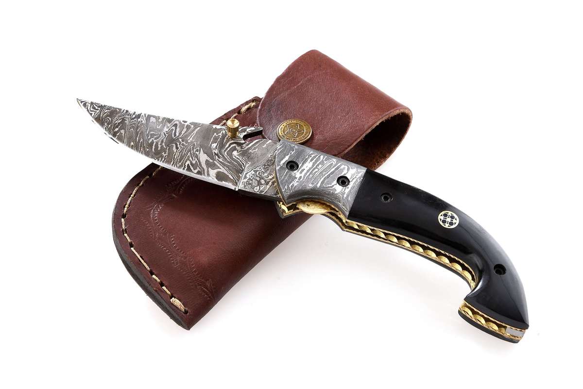 DAMASCUS steel BUFFALO HORN FOLDING KNIFE