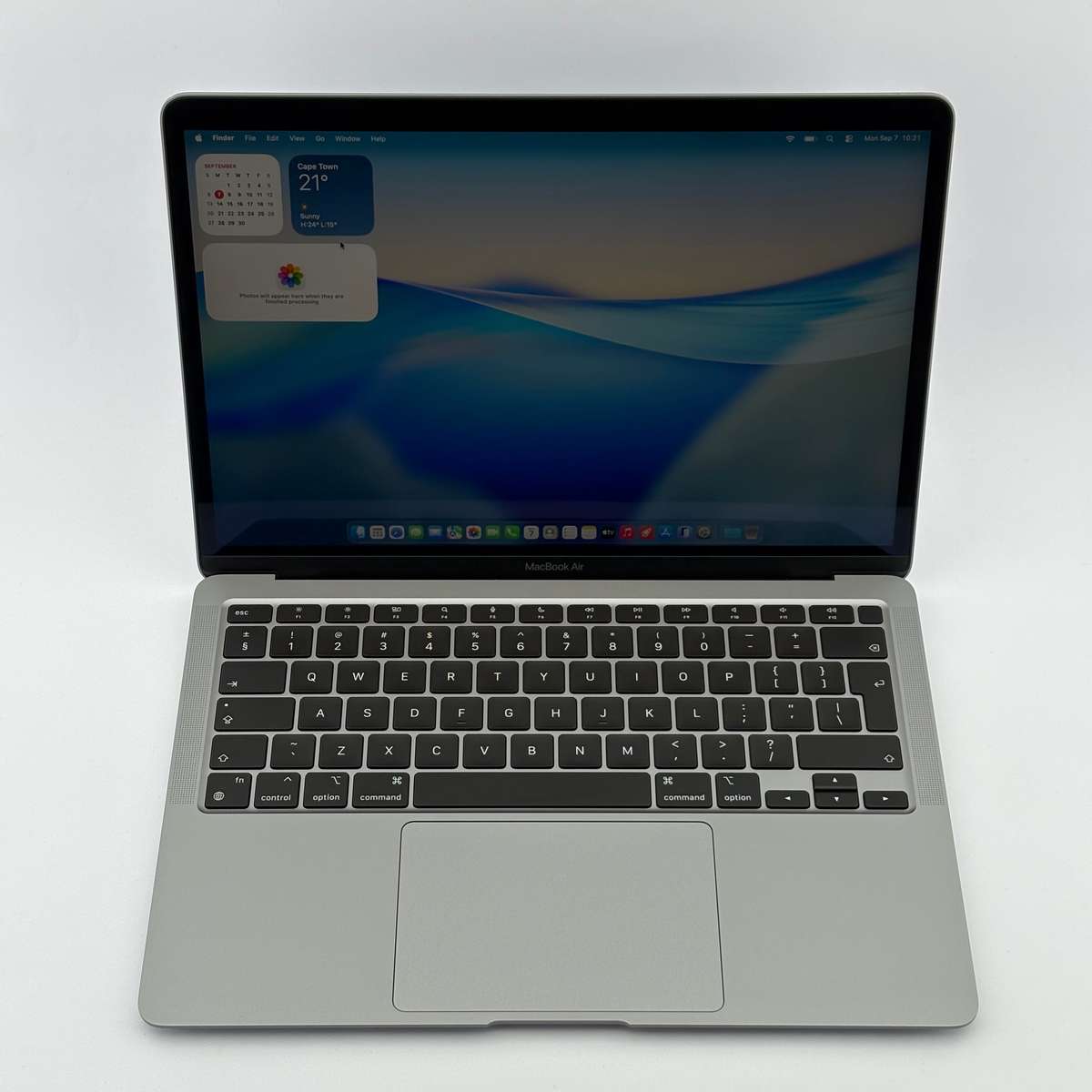 Pre-Owned Apple Macbook Air 13" M1 8GB 256GB Silver (2020)