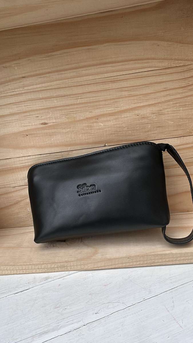 Siba Collections Leather Wristlet Pouch (Black/Teal)