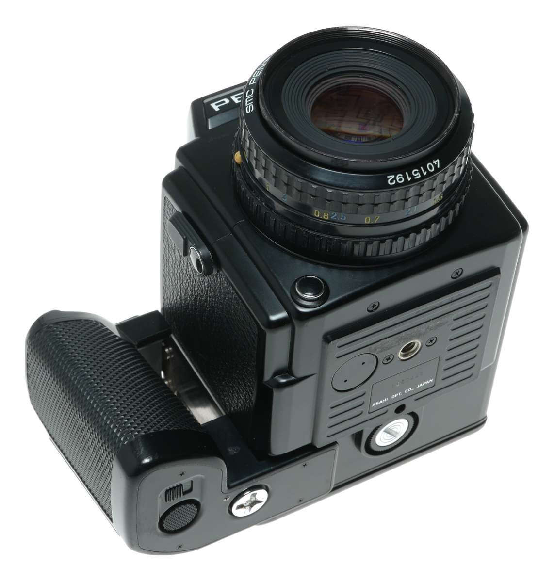 Pentax SMC Pentax-A 645 75mm f/2.8 Medium Format Camera