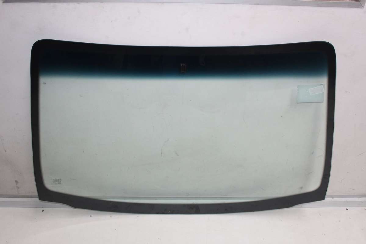 OPEL WINDSCREEN FRONT CORSA LITE 1.4 3 DOOR HATCH/SEDAN W/MIRROR BRACKET 1996/04