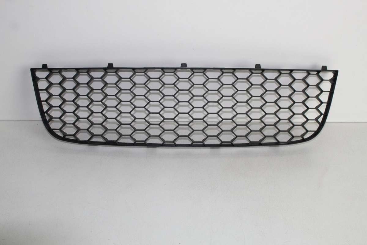 VW BUMPER GRILLE GOLF5 2.0 04-08