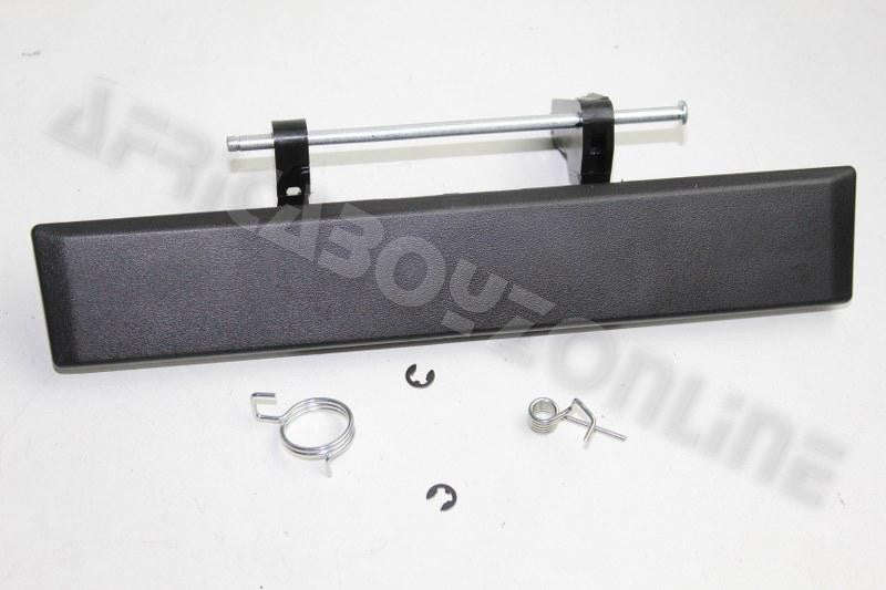 NISSAN TAILGATE HANDLE NAVARA 2.5 2010