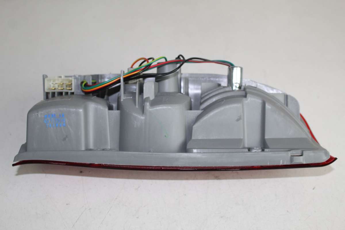 MAZDA TAIL LIGHT RHS DRIFTER2.5 04-07