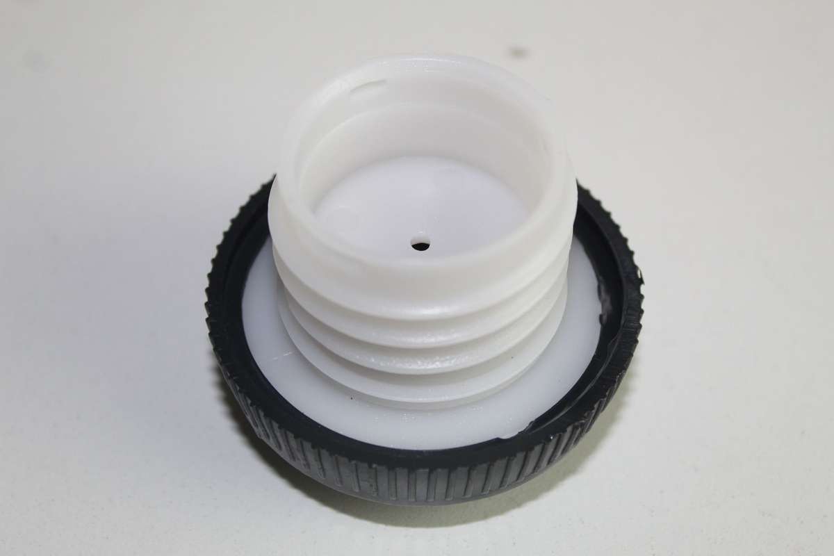 HYUNDAI i20 FUEL FILLER CAP