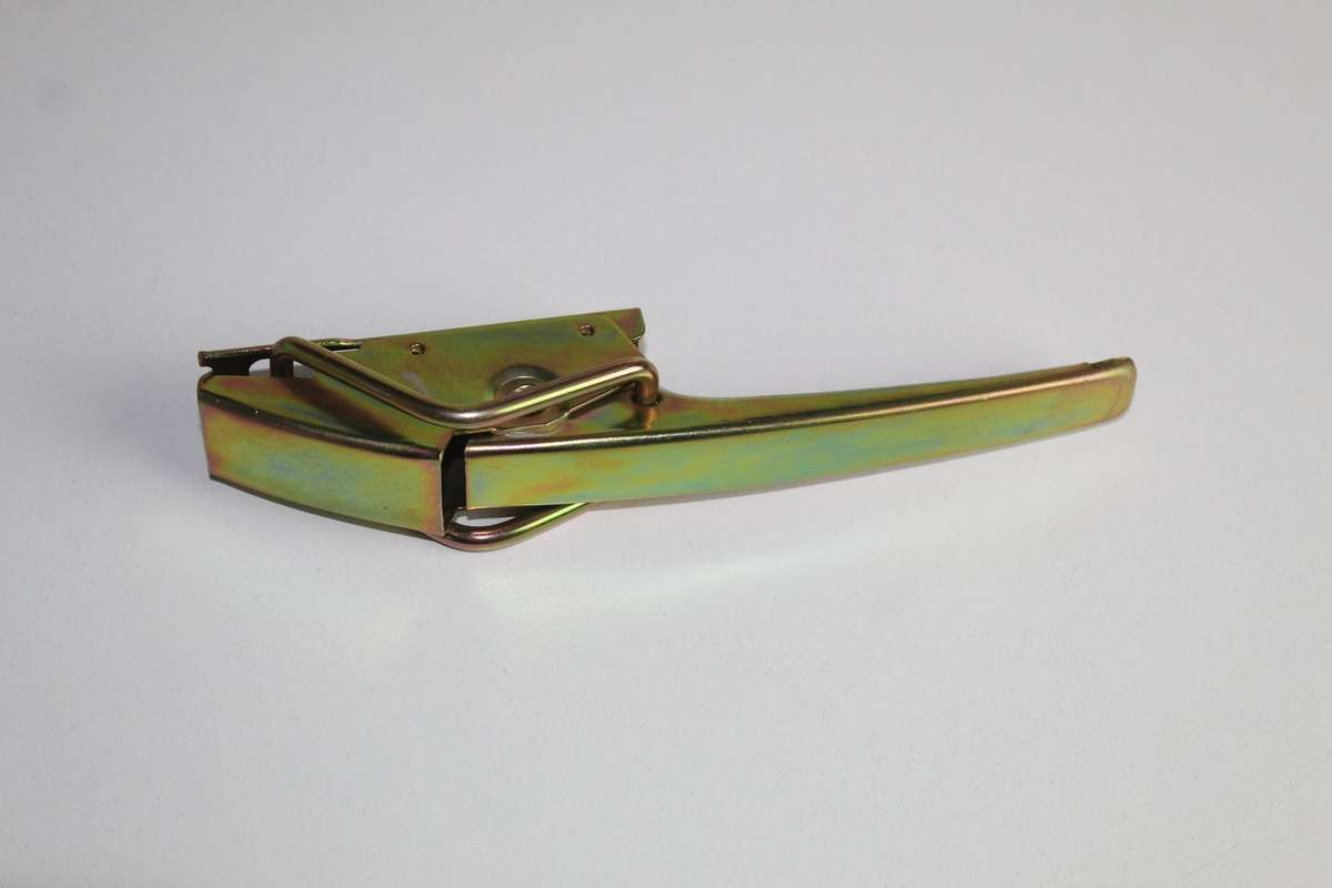 TOYOTA TAILGATE HANDLE HILUX 2.5 14-16