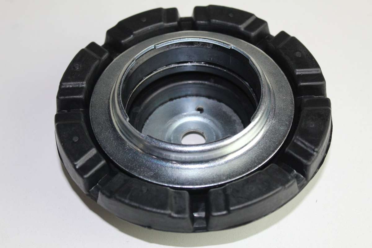 VW SHOCK MOUNTING TRANSPORTER T5 2.5 2005