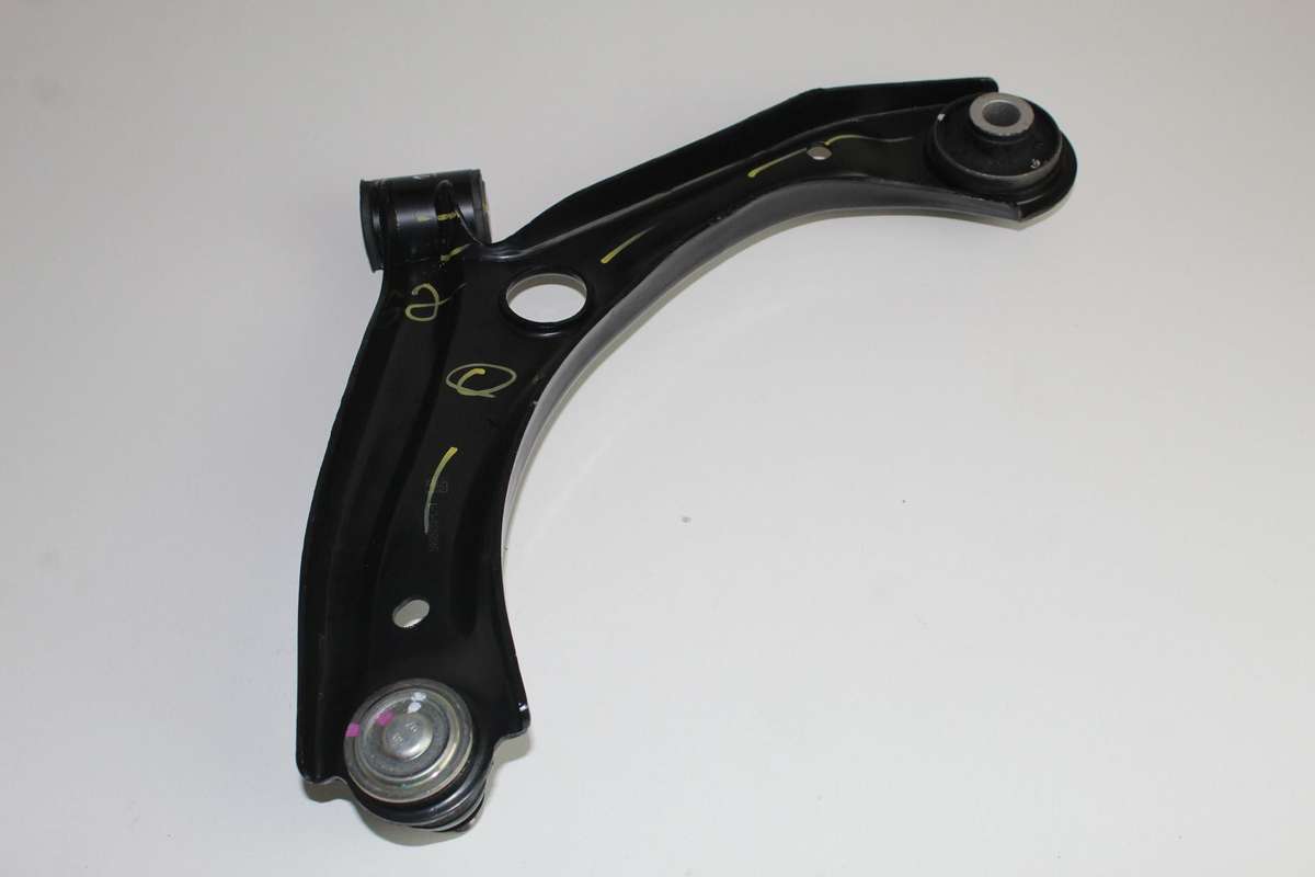 TOYOTA CONTROL ARM F-LWR RHS VITZ 1.0 2023