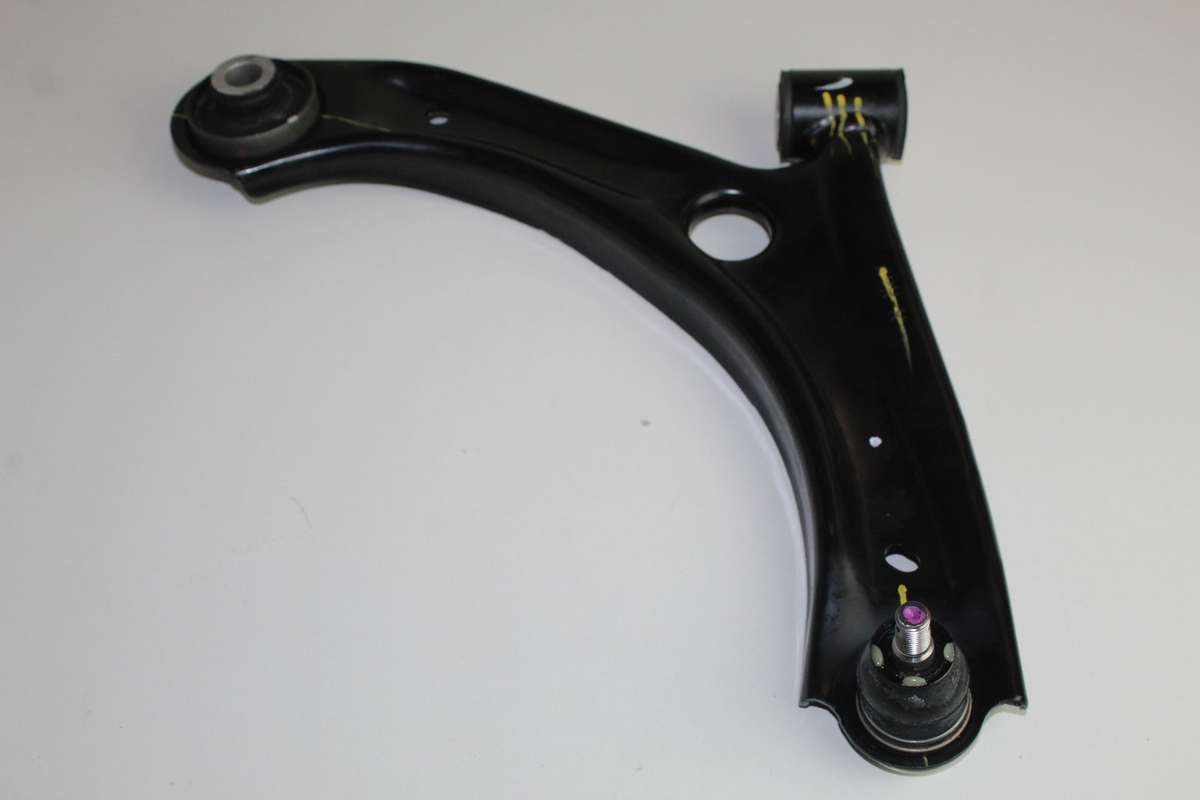 TOYOTA CONTROL ARM F-LWR RHS VITZ 1.0 2023