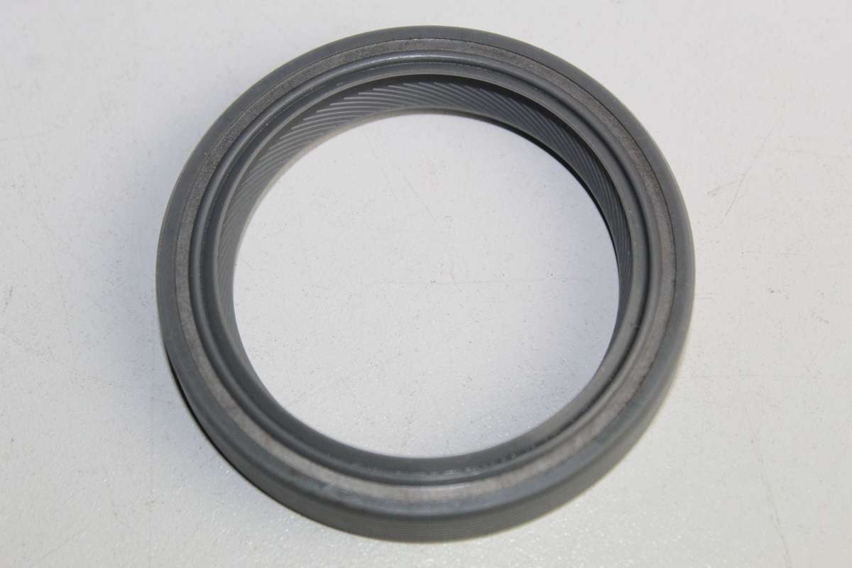 JEEP CRANK SEAL CHEROKEE 2.5
