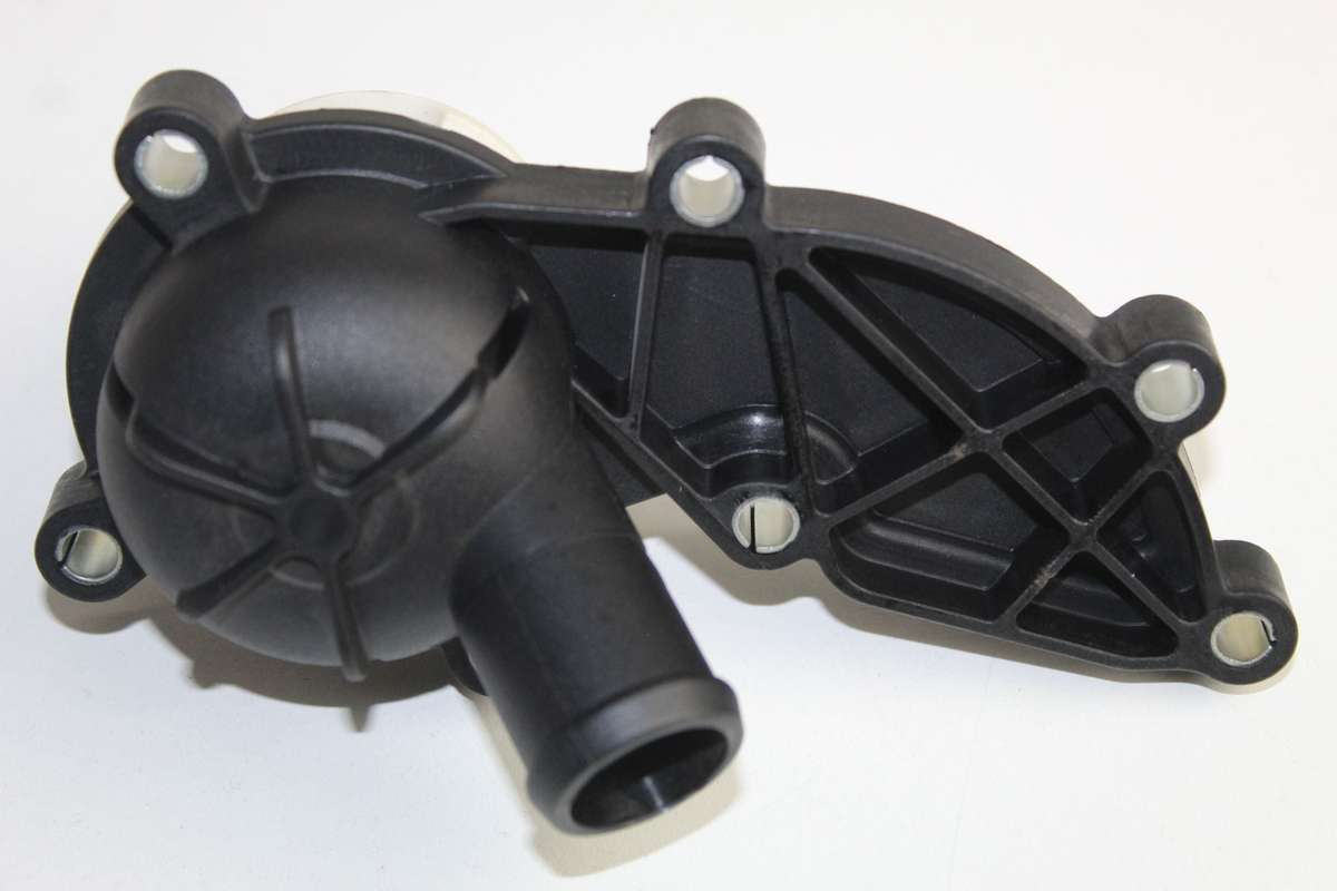 AUDI A4/A6 3.2 THERMOSTAT WITH HOUSING 2005 - 2008