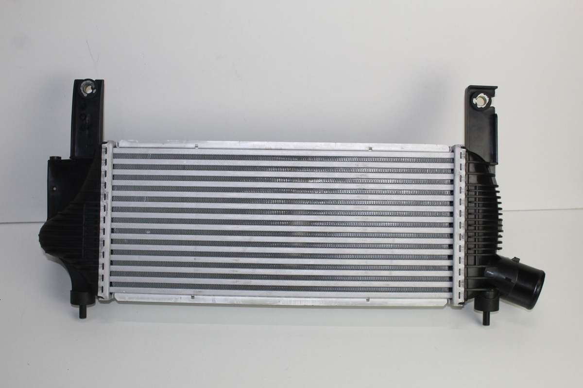 NISSAN INTERCOOLER NAVARA 2.5 2014