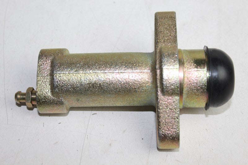 LANDROVER CLUTCH SLAVE CYLINDER DICOVERY 2 TD5 00-