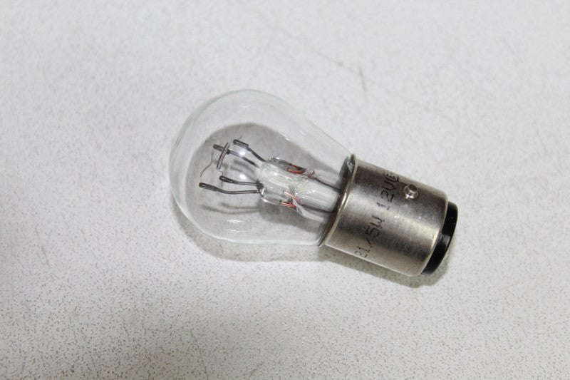 D F TAIL LIGHT BULB-SC-5W