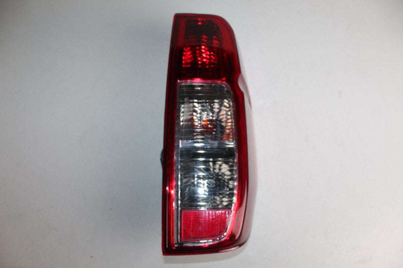 NISSAN TAIL LIGHT RHS NAVARA 2.5 DCI 2013-