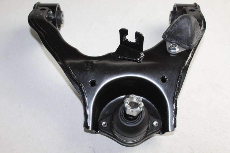 MITSUBISHI CONTROL-ARM UPPER RHS TRITON 2.5 2007