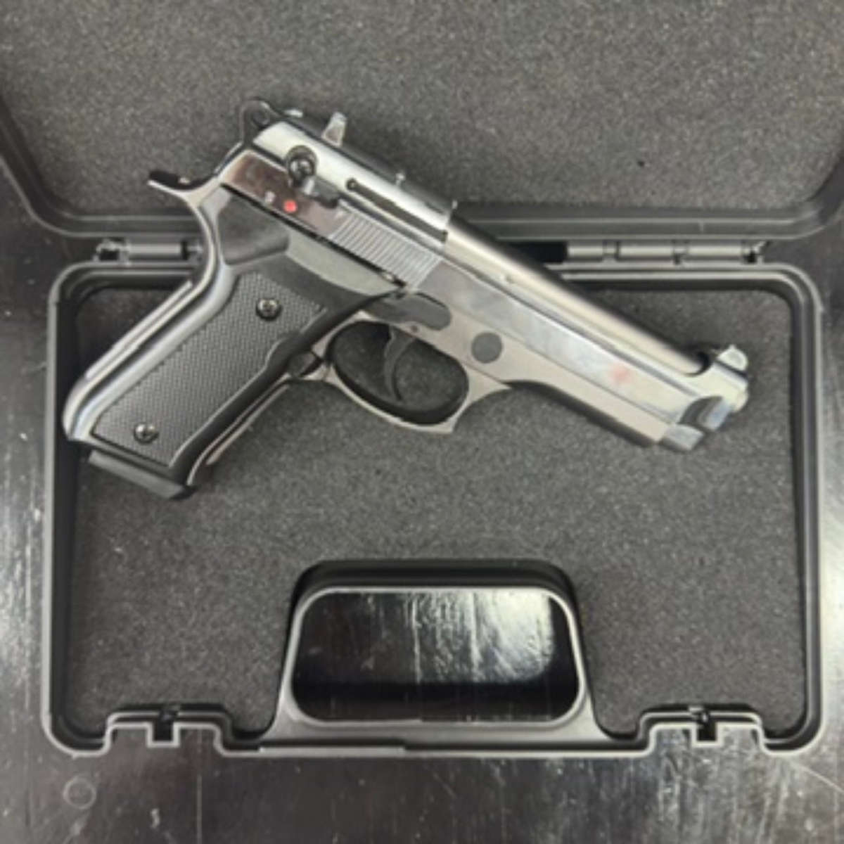 Blow F92 Shiny Chrome Blank/Pepper Gun (Semi Auto|15+1|9mm PAK)