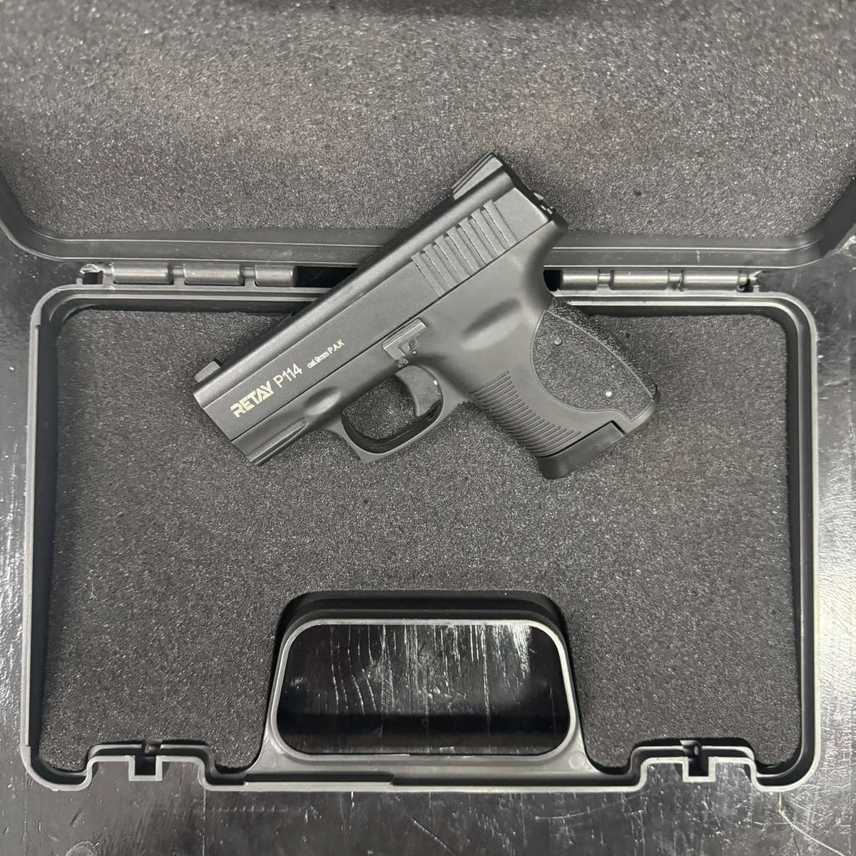 Retay P114 Black Blank/Pepper Gun (Semi Auto|5+1|9mm PAK)