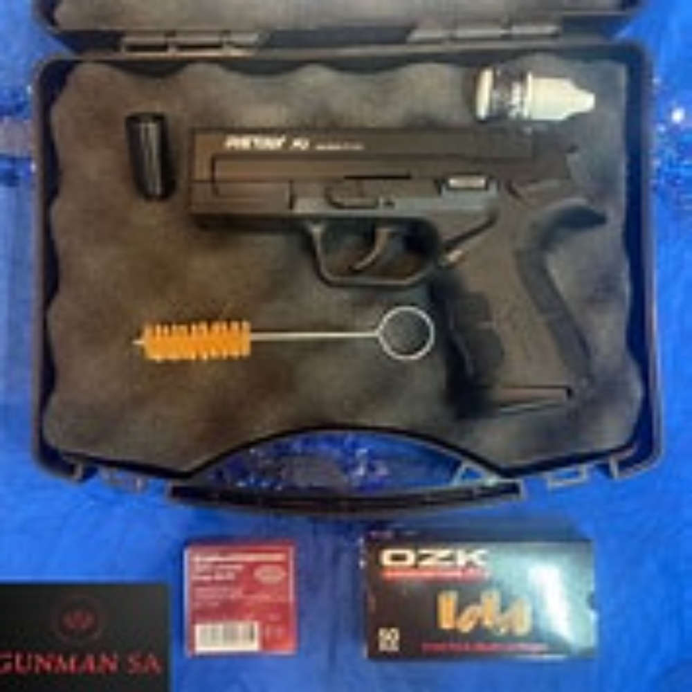 Retay XR Black Blank/Pepper Gun (Semi Auto|14+1|9mm PAK)
