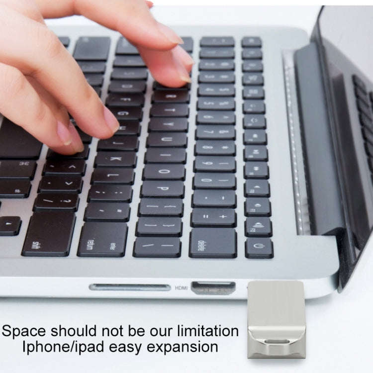 S31 3 in 1 32GB Micro USB 2.0 + USB-C / Type-C + 8 Pin Interface Metal Twister Flash Disk, 32GB