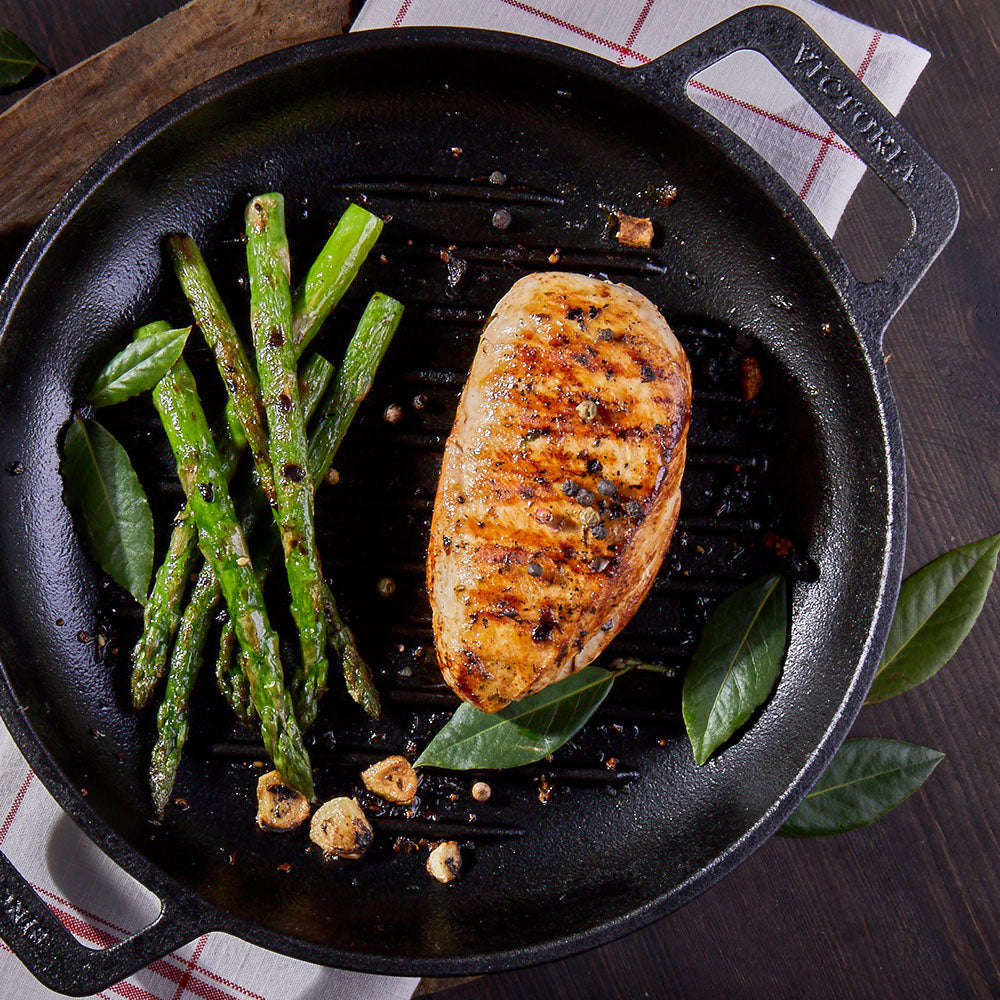 Victoria Enamelled Round Grill Cast Iron Skillet, 26cm