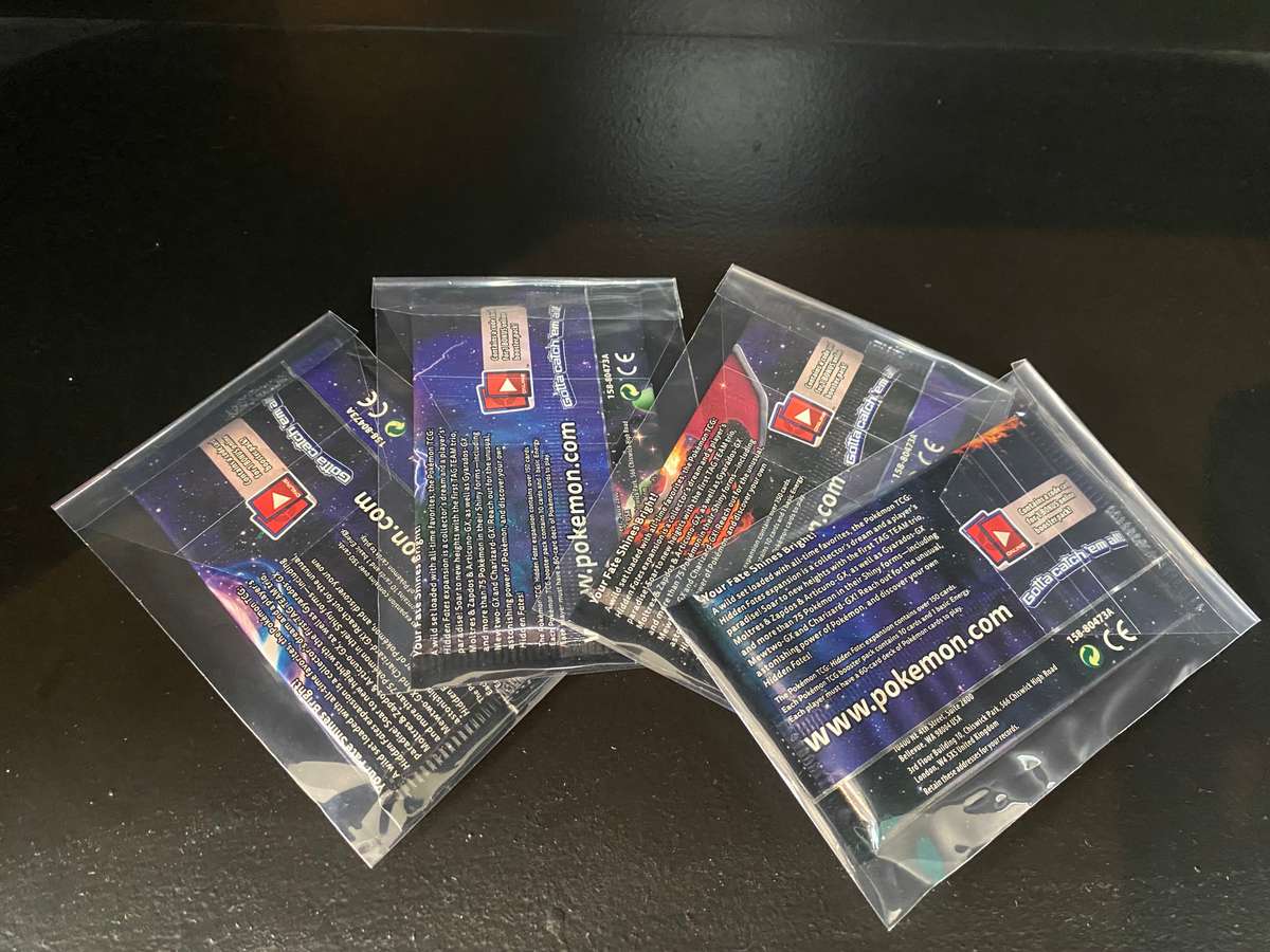Pokémon - VINTAGE - SEALED - Hidden Fates Full Artwork Set - Booster Pack