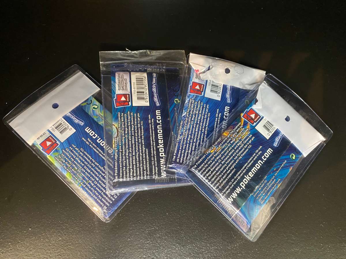 Pokémon - VINTAGE - SEALED - XY Evolutions Full Artwork Set - Booster Pack
